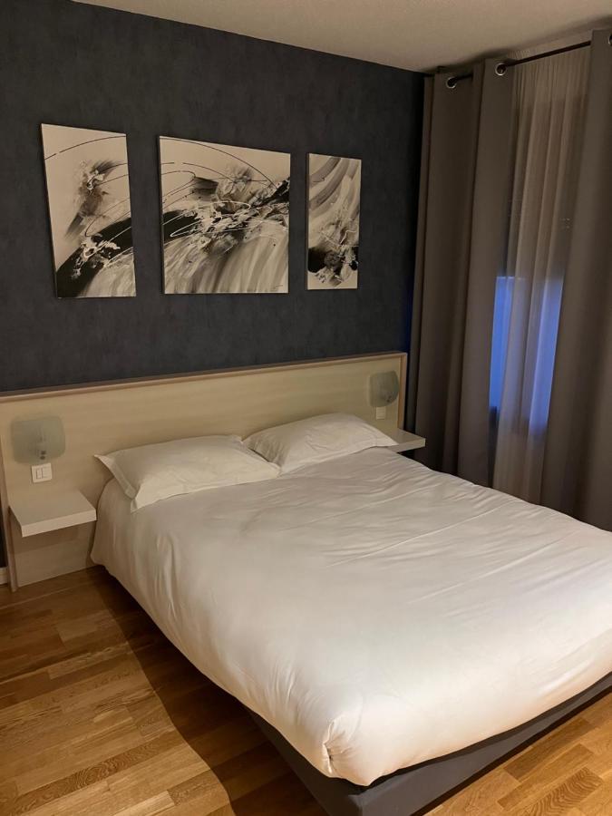 Etesia Hotell Feurs Exteriör bild